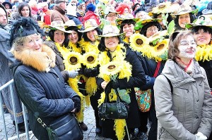 carnevale dusseldorf- carnevale delle donne